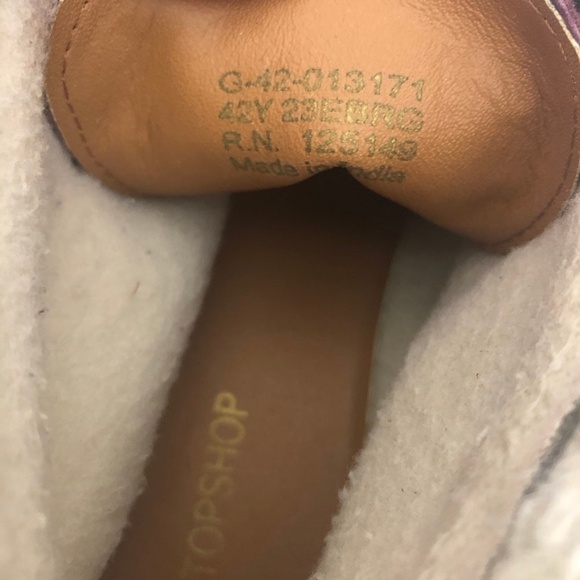 TOPSHOP Suede Fleece Lined Ankle Chukka Boots - Picture 5 of 7